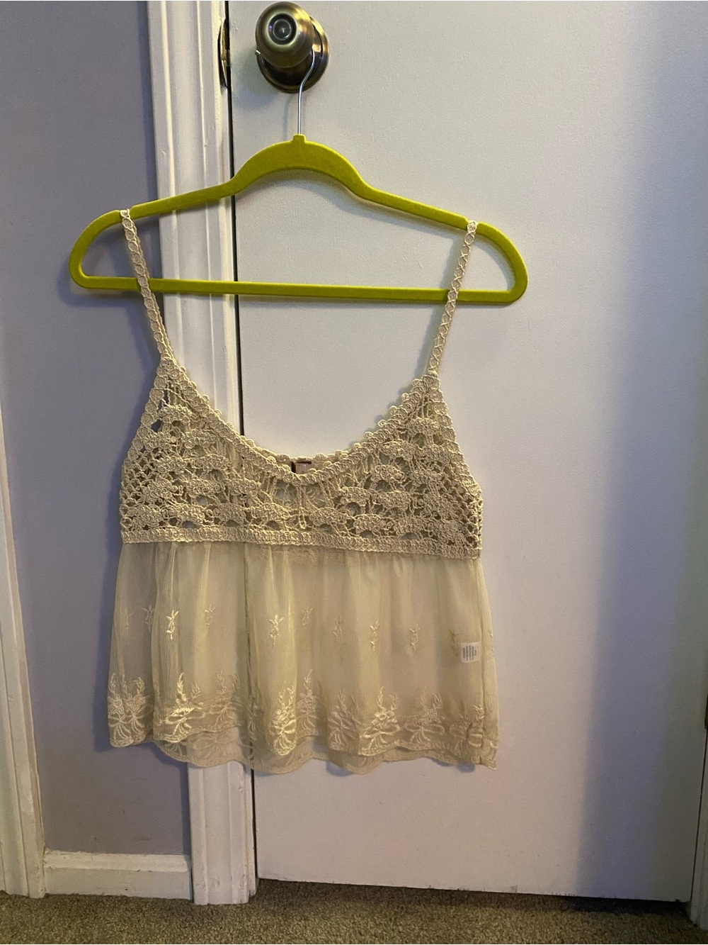 Poof Lace Crochet Spaghetti Strap Tank Top in Cream